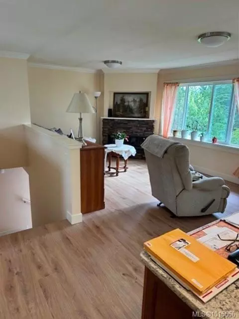 Qualicum Beach, BC V9K 2S3,1702 Country Rd