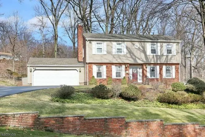 96 Mandon Ter, Hawthorne Boro, NJ 07506