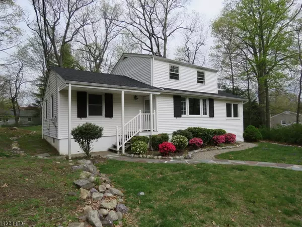 40 Glacier Dr, Parsippany-troy Hills Twp., NJ 07950