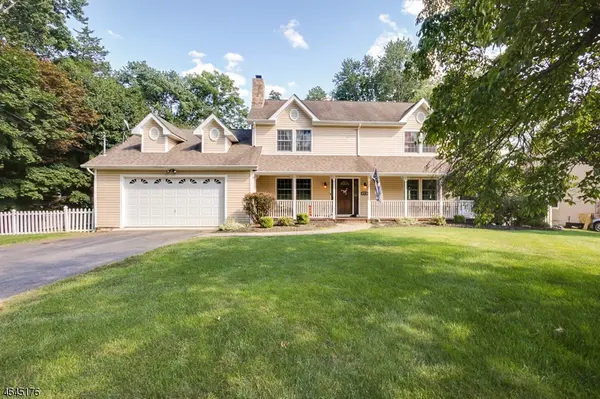 114 Overlook Rd, Andover Twp., NJ 07860