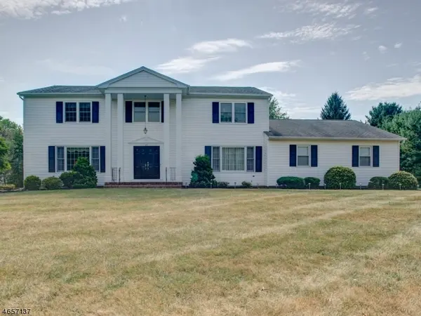 21 Stonelea Dr, West Windsor Twp., NJ 08550