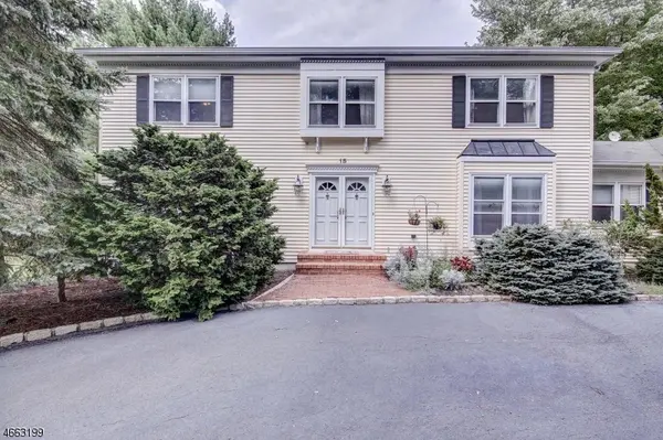 15 Apple Hill Rd, Hillsborough Twp., NJ 08844