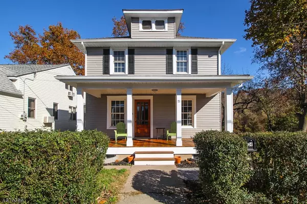 71 Carpenter St, Milford Boro, NJ 08848