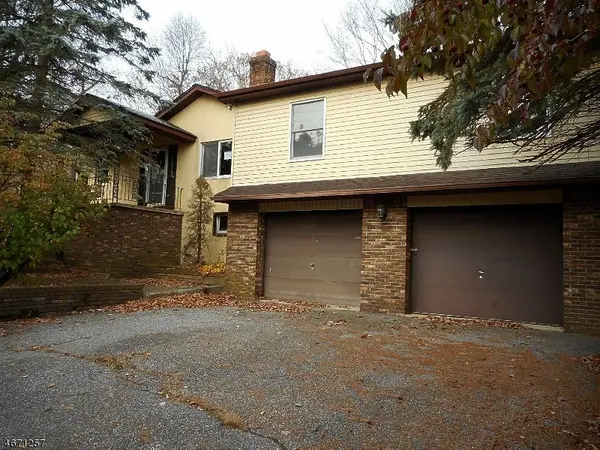 27 Wawayanda Rd, Vernon Twp., NJ 07422