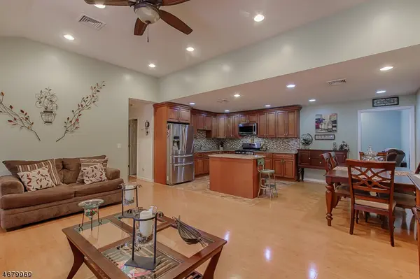 153 Haroldson Pl, Pompton Lakes Boro, NJ 07442