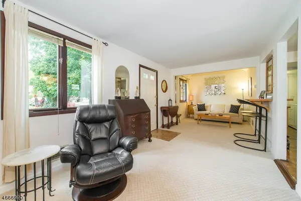 28 Franklin Rd, Teaneck Twp., NJ 07666