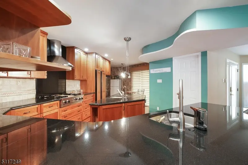 1506 Chanticleer, Cherry Hill Twp., NJ 08003