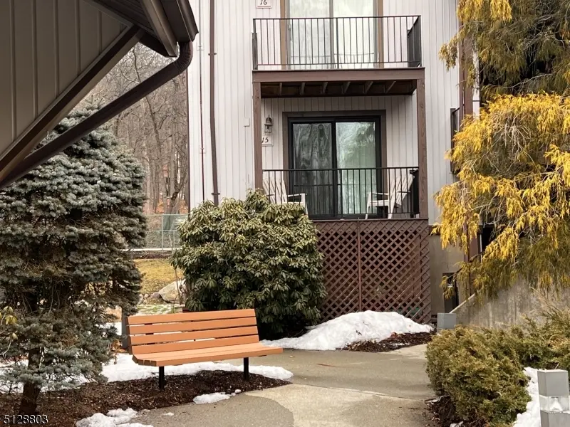 115 Alpine Ct #15, Stanhope Boro, NJ 07874