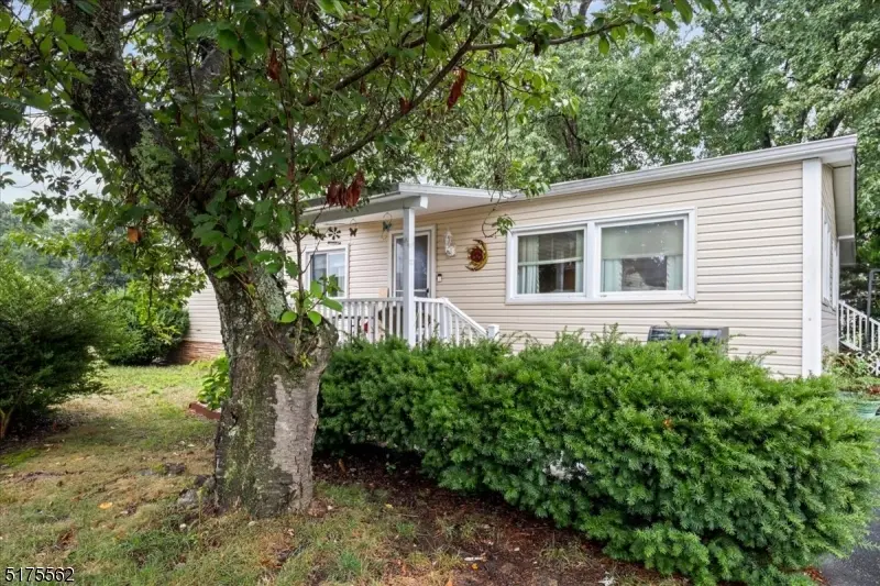 11 Raccoon Ave, Manchester Twp., NJ 08759