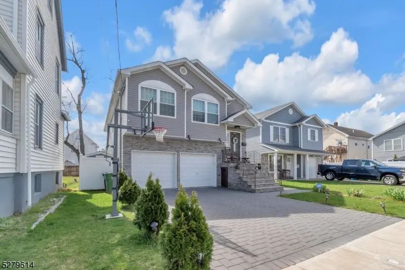 408 E 10Th Ave, Roselle Boro, NJ 07203