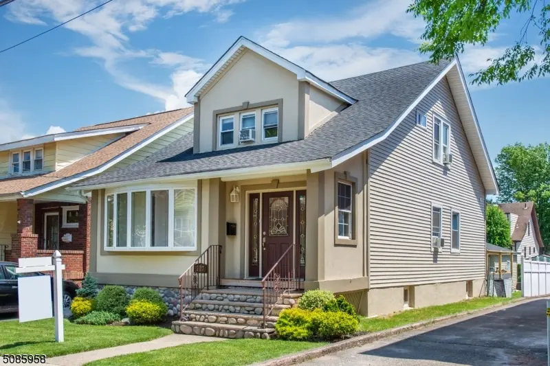 227 Union Ave, Clifton City, NJ 07011