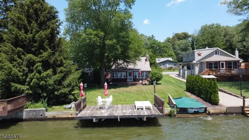 29 Bearfort Rd, West Milford Twp., NJ 07480