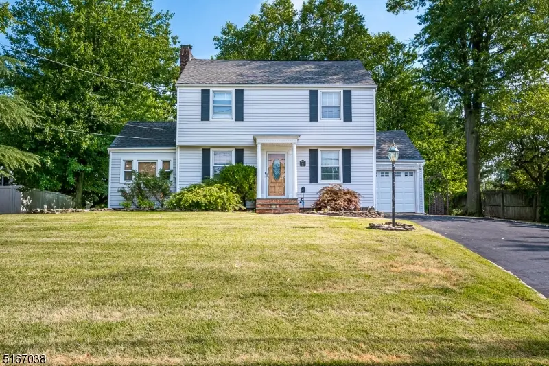 98 Roosevelt Blvd, Edison Twp., NJ 08837