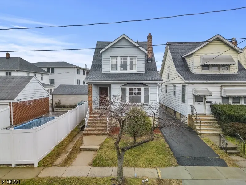 50 York Rd, North Arlington Boro, NJ 07031