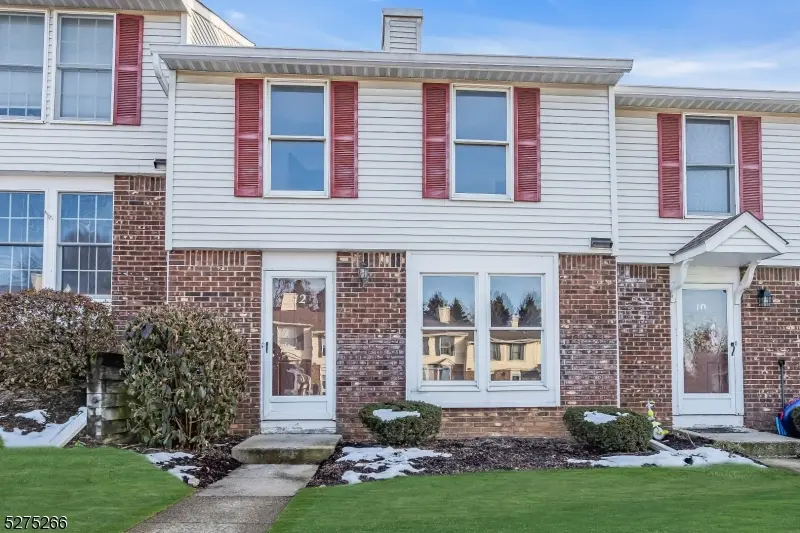12 Liberty Ln, Franklin Boro, NJ 07416