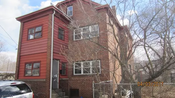 11 Short St, Paterson City, NJ 07522