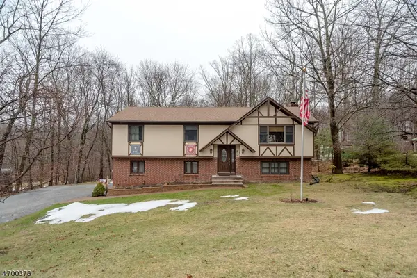 5 Hunters Ln, Byram Twp., NJ 07821