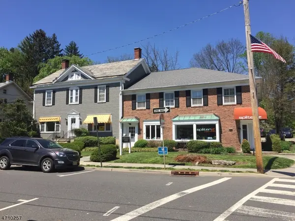 21-23 E MAIN ST, Clinton Town, NJ 08809