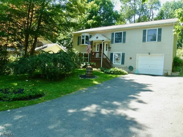 302 E Lakeshore Dr, Vernon Twp., NJ 07422