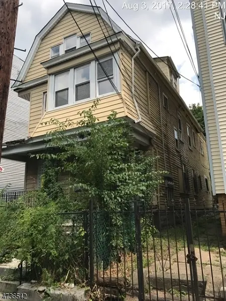 18 SPEEDWAY AVE, Newark City, NJ 07106