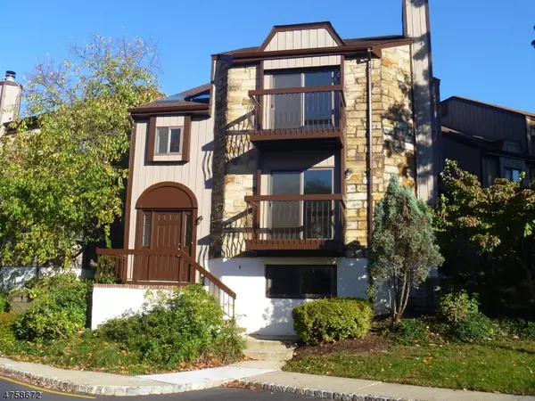 72 Edinborough Court, Washington Twp., NJ 07840