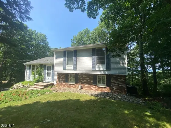 103 Panorama Dr, Vernon Twp., NJ 07461