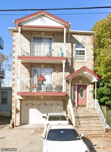 19 S Reid St, Elizabeth City, NJ 07201