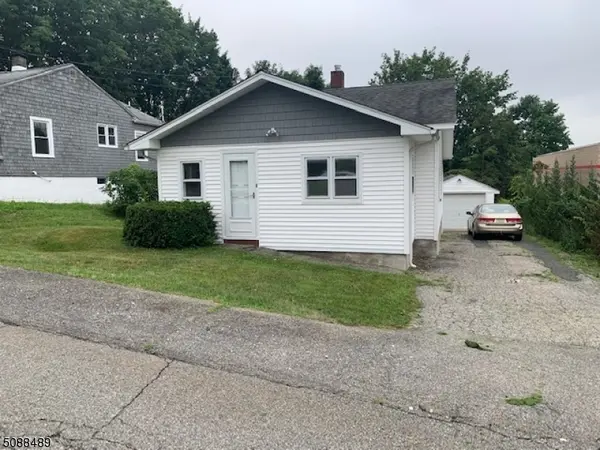 26 Mabie St, Franklin Boro, NJ 07416