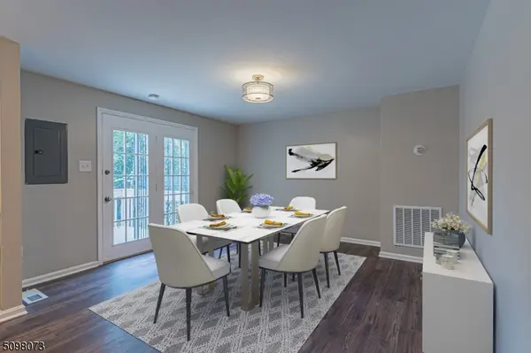 12 Dandridge Dr, Newark City, NJ 07108