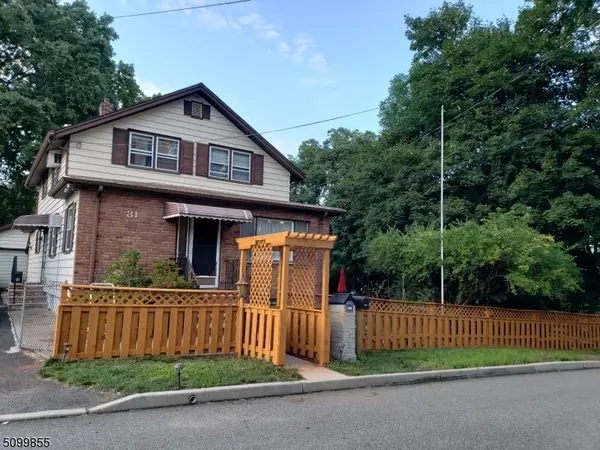 31 Lake St, North Haledon Boro, NJ 07508