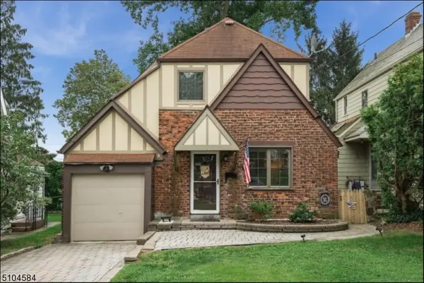 25 Marlboro Rd, Clifton City, NJ 07012