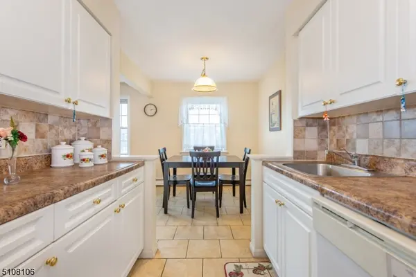 605 Grove St #H4, Clifton City, NJ 07013