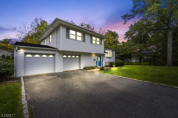 19 Slope Dr, New Providence Boro, NJ 07974