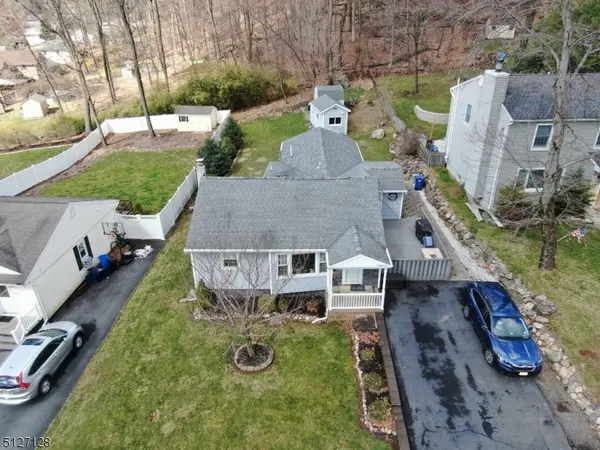 22 Algonquin Ave, Rockaway Twp., NJ 07866