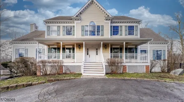 112 Green Terrace Way, West Milford Twp., NJ 07480