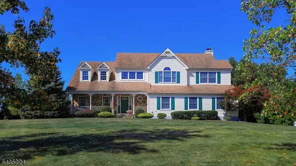 40 Pierson Dr, Hillsborough Twp., NJ 08844