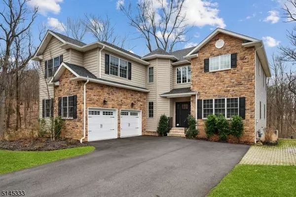 79 Haggerty Dr, West Orange Twp., NJ 07052