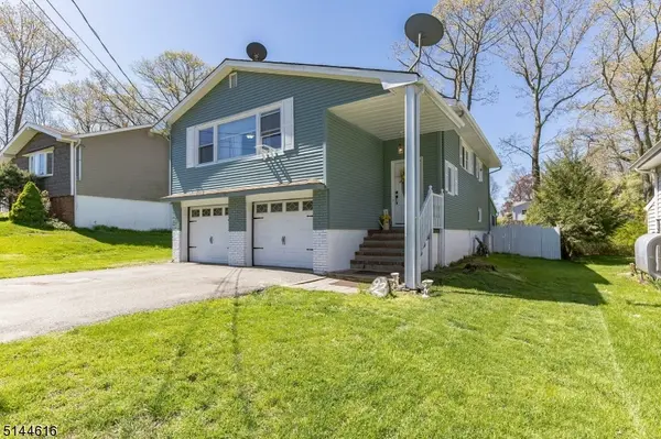 92 Ford Rd, Roxbury Twp., NJ 07850