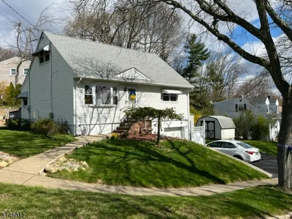 42 Chester Ave, Rockaway Boro, NJ 07866