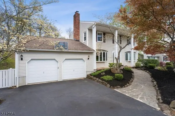 66 Horseneck Rd, Montville Twp., NJ 07045