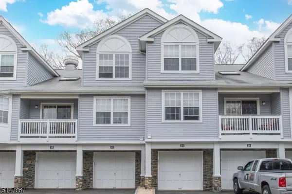 50 Whisper Way E, Roxbury Twp., NJ 07852