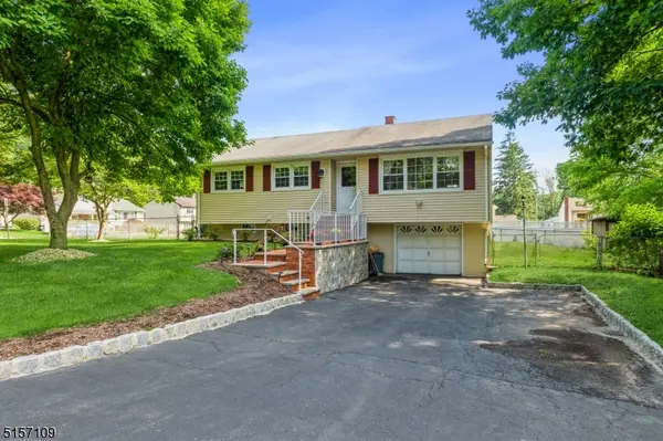 24 Struble Ln, Rockaway Twp., NJ 07801