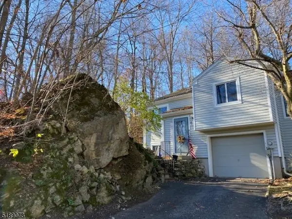 45 Fox Tail Ln, Hardyston Twp., NJ 07419