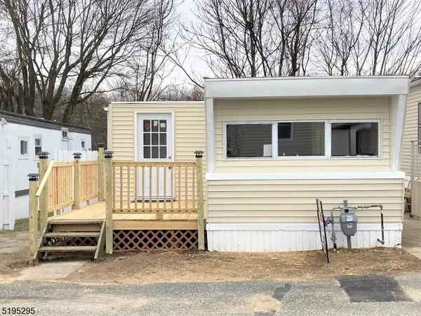 118 GENES LANE, Rockaway Boro, NJ 07866