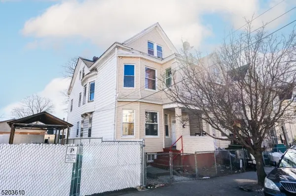 853 E 23Rd St, Paterson City, NJ 07513