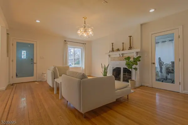 140 Arthur St, Ridgefield Park Village, NJ 07660