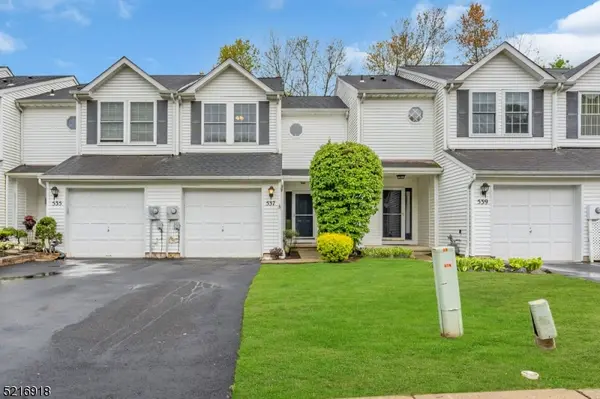 537 W Valley View Ave, Hackettstown Town, NJ 07840