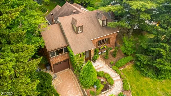 30 Dogwood Dr, West Orange Twp., NJ 07052