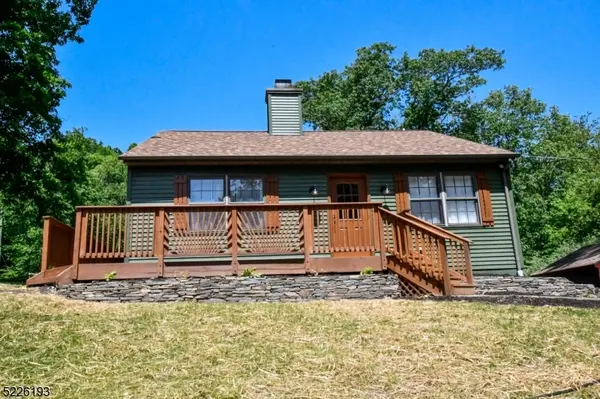 8 Oak Hill Rd, Fredon Twp., NJ 07860