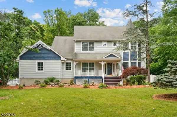 6 Donna Lynn Ter, Vernon Twp., NJ 07461